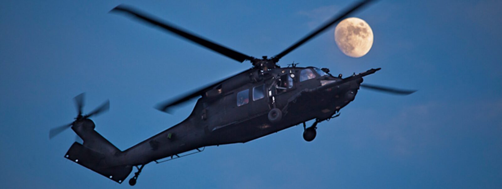 160th SOAR (Abn) Night Stalker mh60 full moon