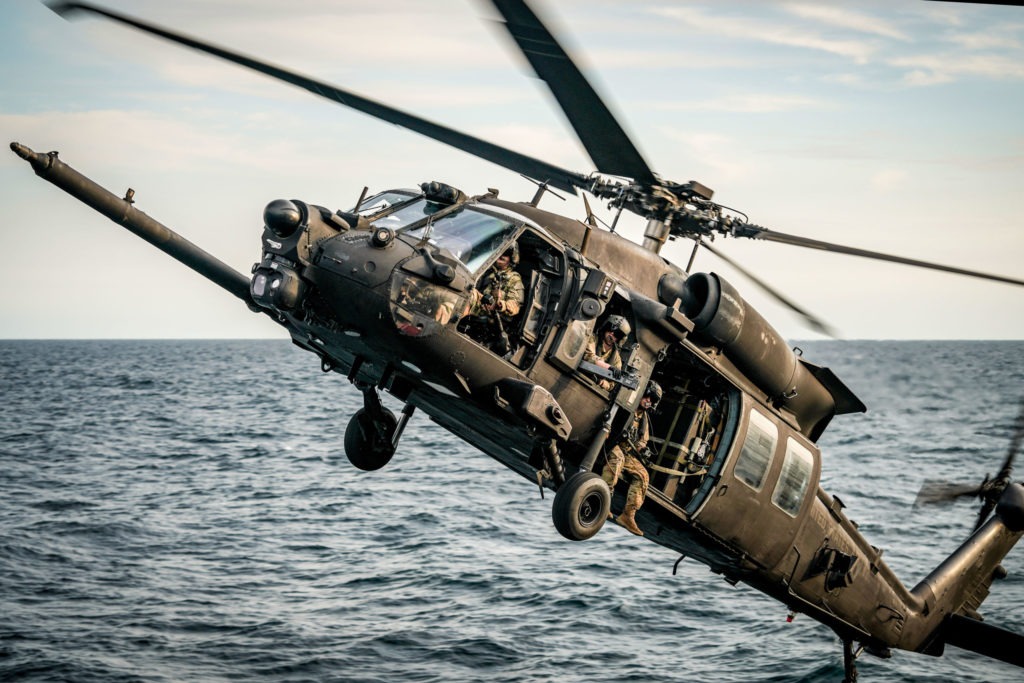 160th SOAR (Abn) Night Stalker overwater operations mh60 blackhawk